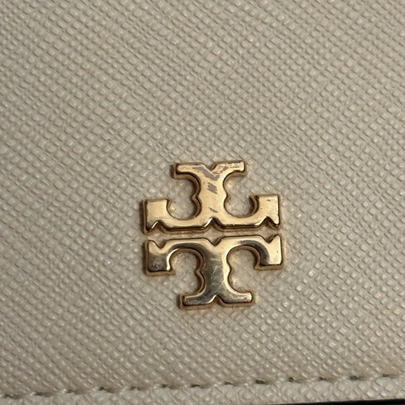 Tory Burch | Emerson Chain Wallet Crossbody - Picture 6 of 6